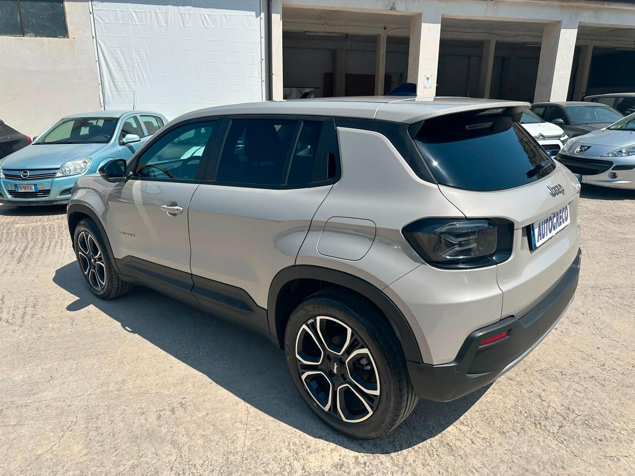 Jeep Avenger 1.2 Turbo 100 CV Summit