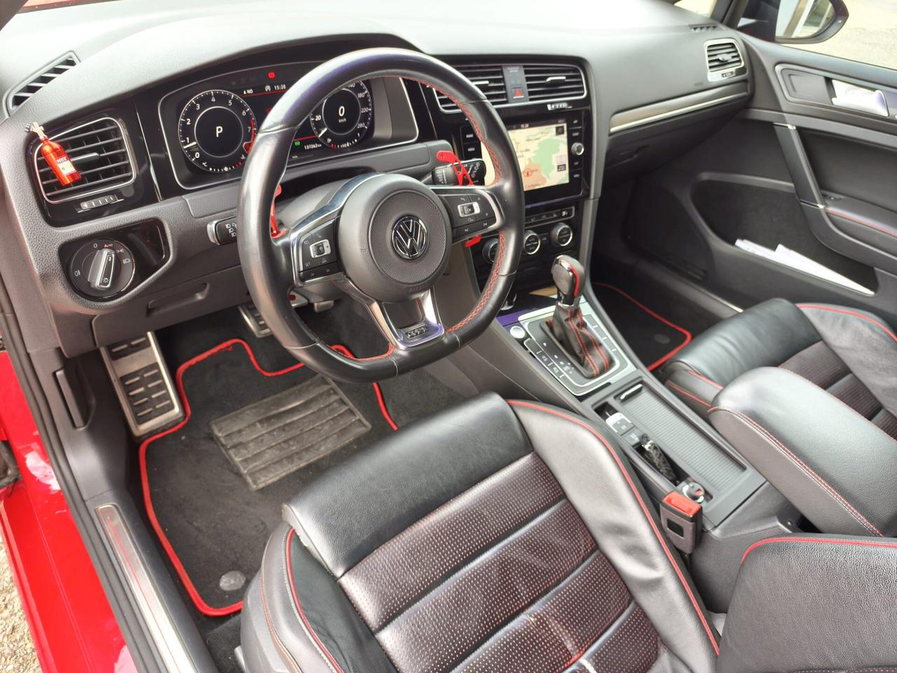 Volkswagen Golf GTI Performance 2.0 245 CV TSI DSG