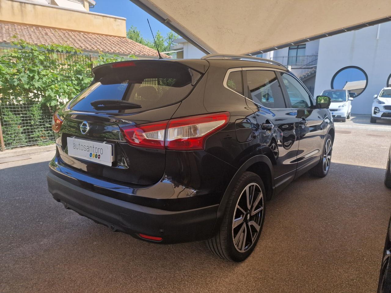 NISSAN QASHQAI 1.5 TEKNA AUTOCARRO
