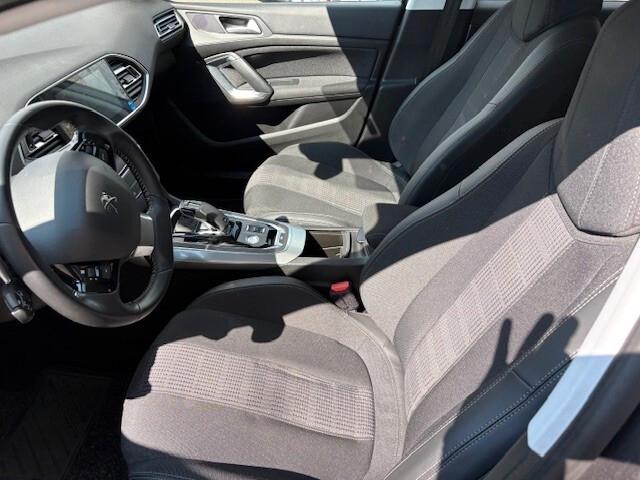 Peugeot 308 BlueHDi 130 S&S Allure