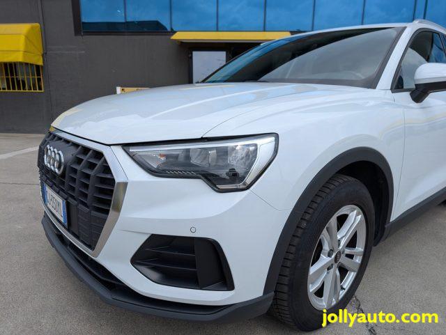 AUDI Q3 35 TDI S tronic Business