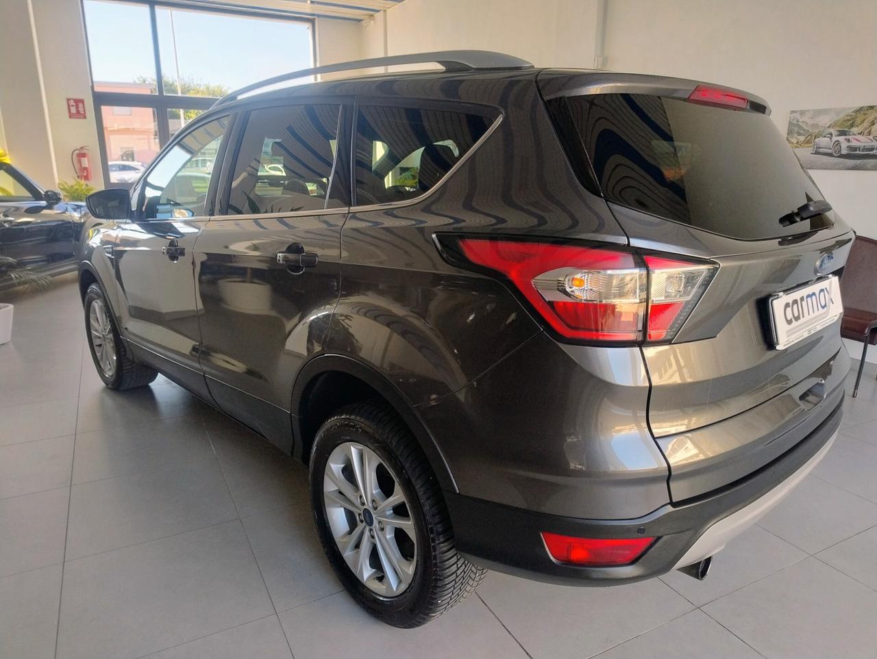 Ford Kuga 1.5 TDCI 120 CV S&S 2WD Titanium