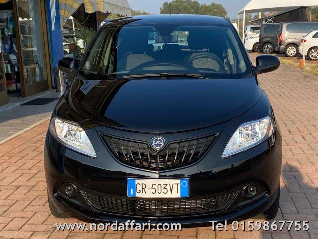LANCIA Ypsilon 1.0 FireFly 5 porte S&S Hybrid Silver NEOPATENTATO