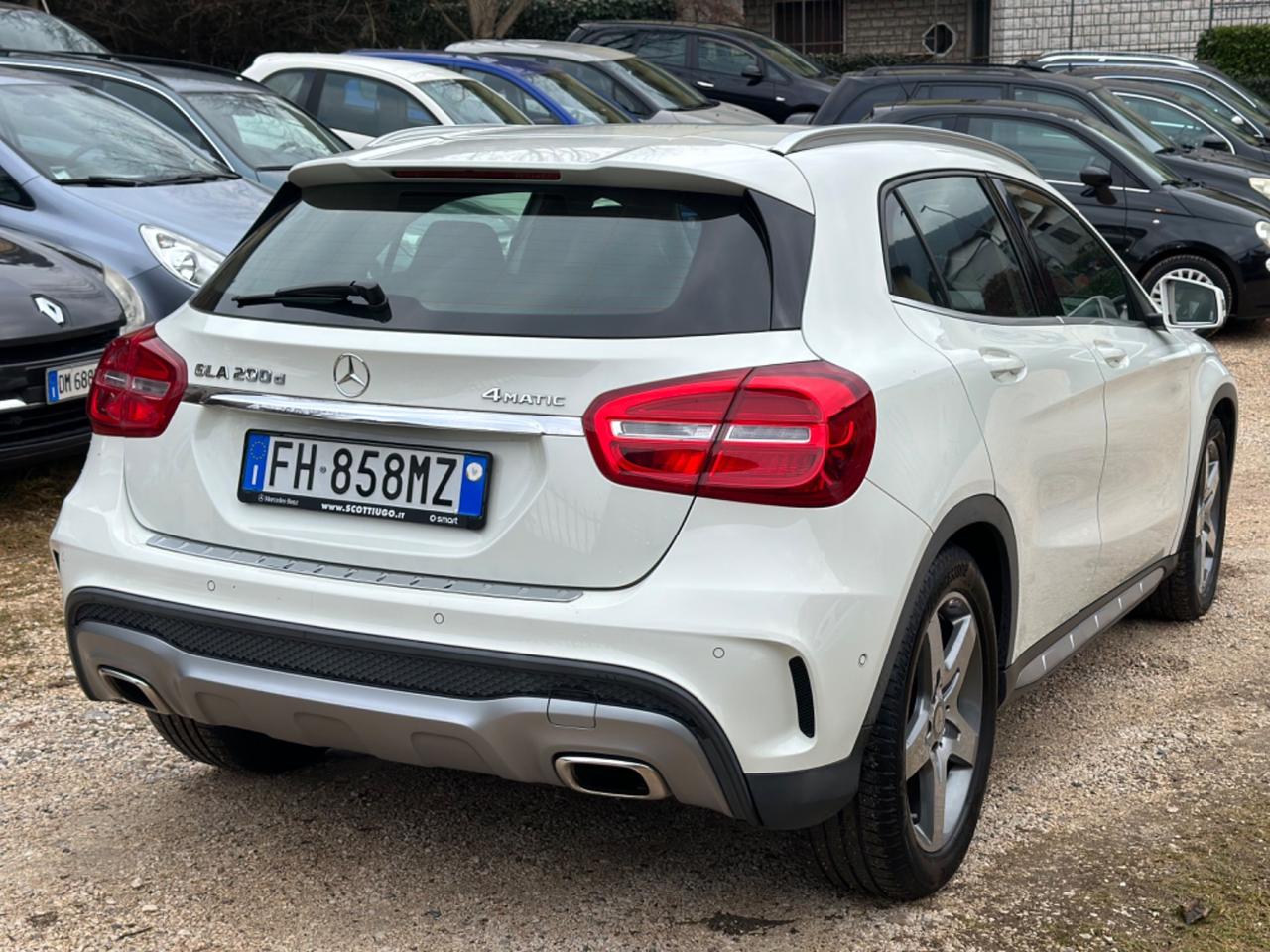 Mercedes-benz GLA 200d 4MATIC PREMIUM UNICOPR