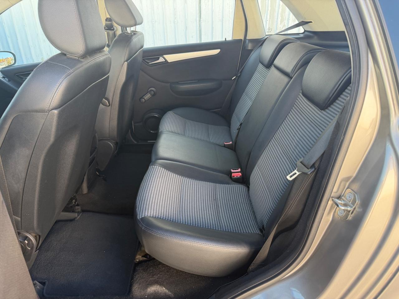 Mercedes-benz B 180 B180 Dci