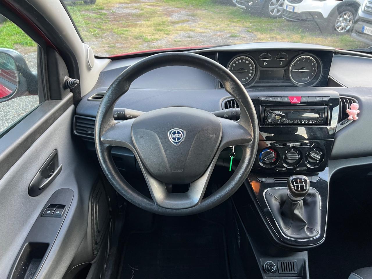 Lancia Ypsilon 1.2 69 CV 5 porte Mya