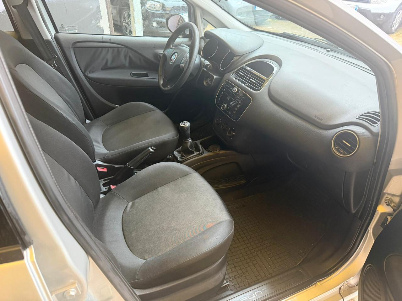 Fiat Grande Punto 1.3cc m.jet con garanzia-2014