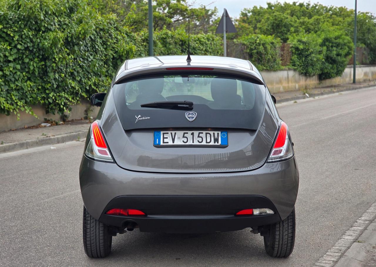 LANCIA YPSILON ECOCHIC 2015 PARI AL NUOVO