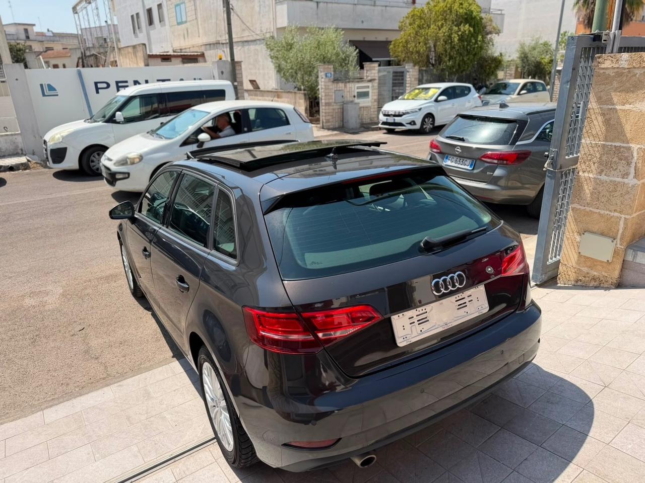 Audi A3 SPB 1.6 TDI 116 CV S tronic-2017 TETTO/LED/PELLE
