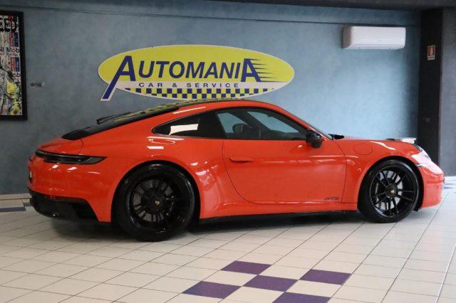 PORSCHE 911 992 Carrera 4 GTS Orange Lava