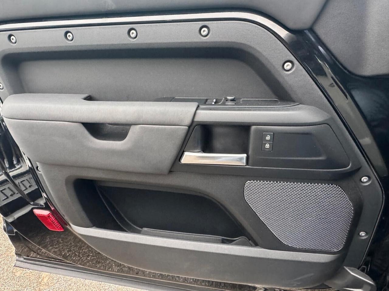 Land Rover Defender 90 3.0D I6 200 CV AWD Auto X-Dynamic HSE