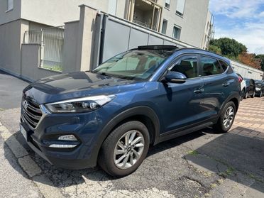 Hyundai Tucson 1.7 CRDi XPossible - full optional