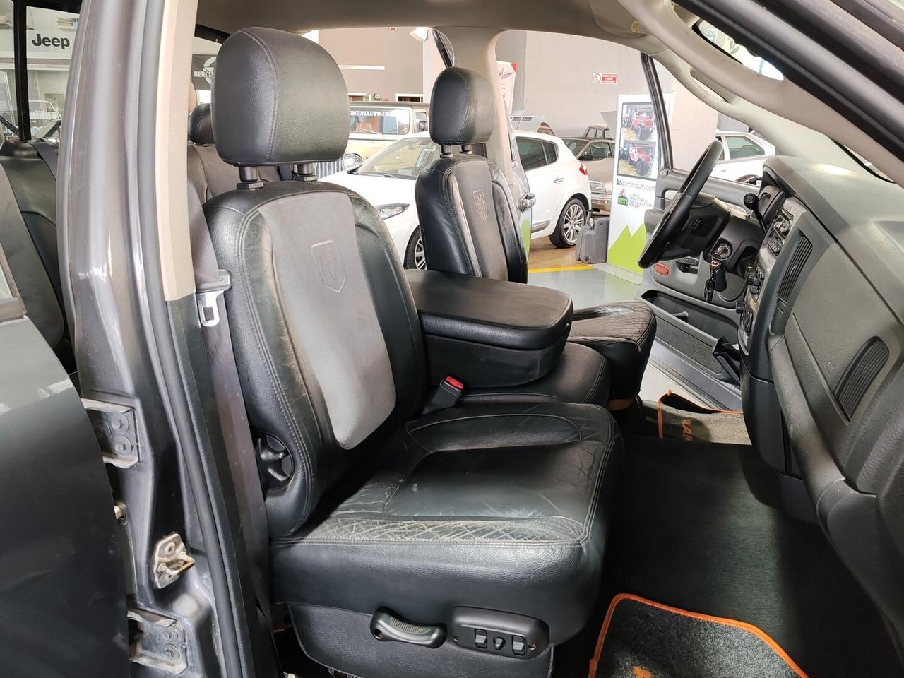 Dodge RAM 1500 Laramie
