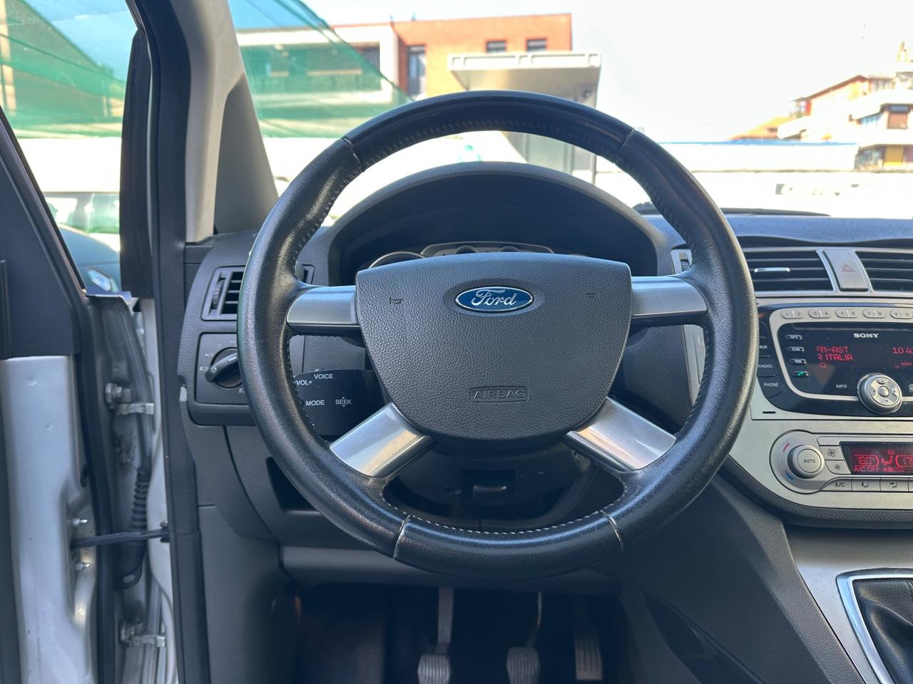 Ford C-Max 1.6 TDCi 110 CV Titanium