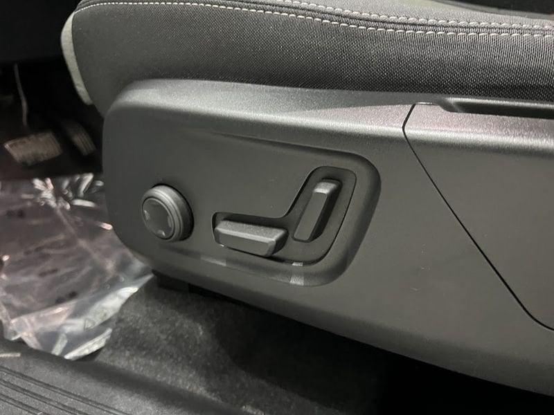 Volvo XC40 XC40 B3 automatico