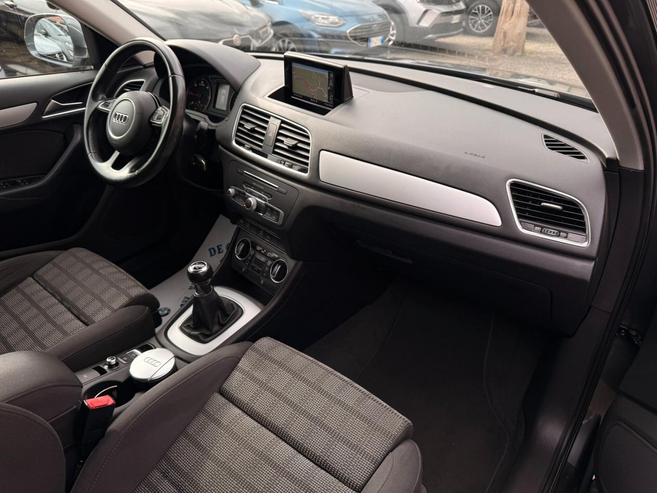 Audi Q3 2.0 TDI 120CV Sport Advanced - 2015