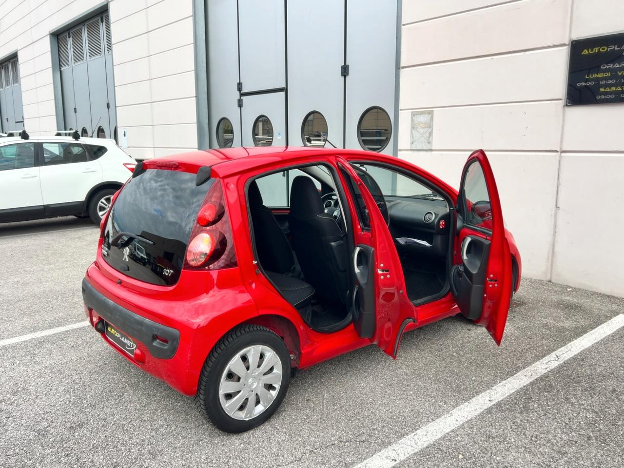 Peugeot 107 1.0 68CV 5p. Superga