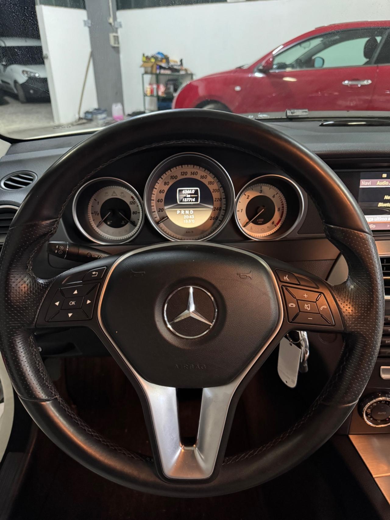 Mercedes-benz C 250 CDI BlueEFFICIENCY Avantgarde