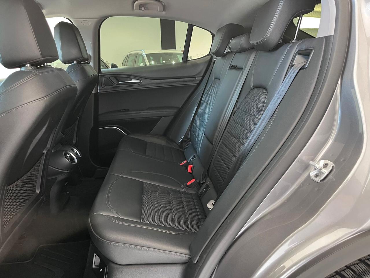 Alfa Romeo Stelvio 2.2 190 CV AT8 Q4 B-Tech