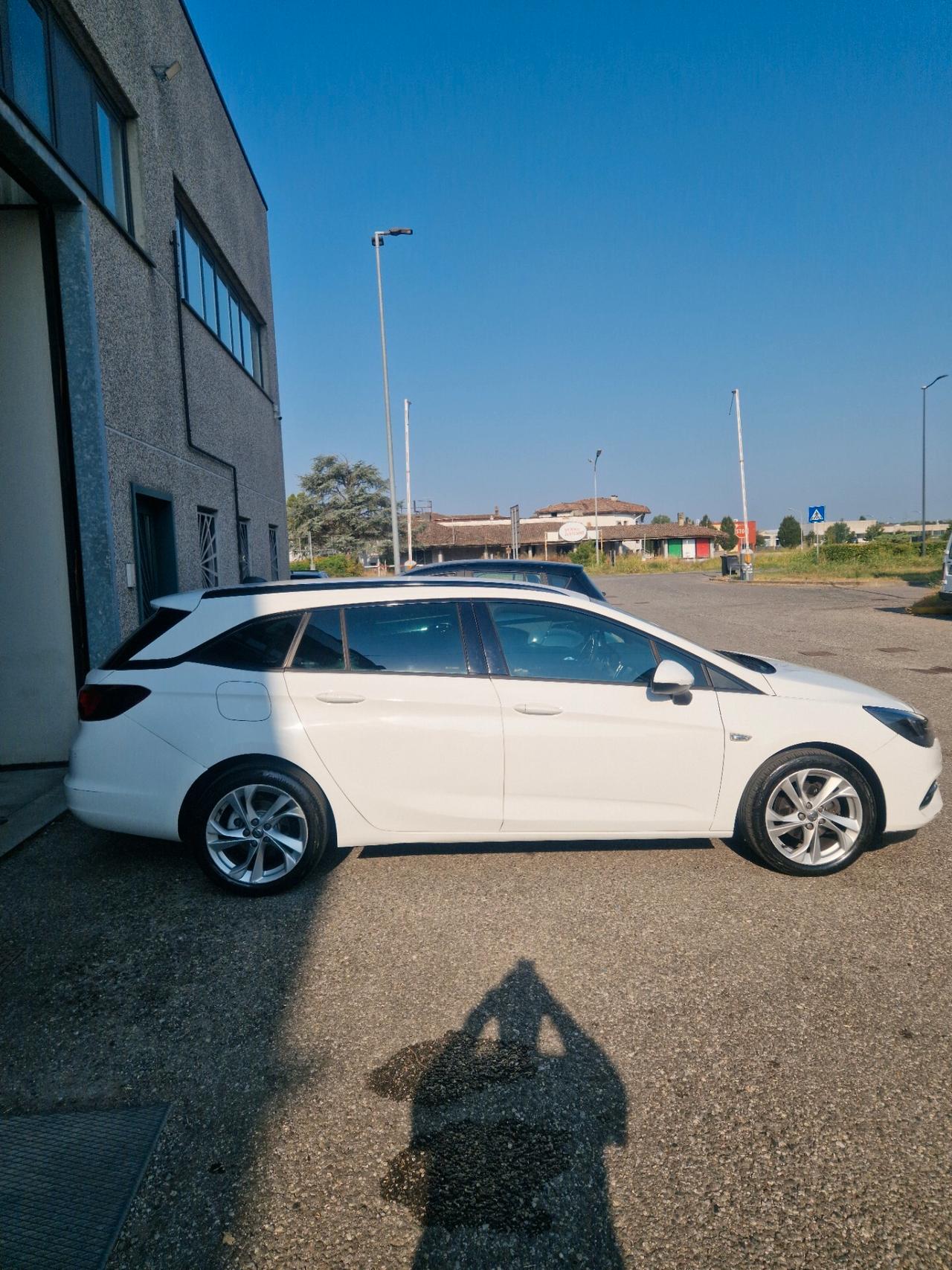 Opel Astra 1.5 CDTI 122 CV S&S Sports Tourer GS Line