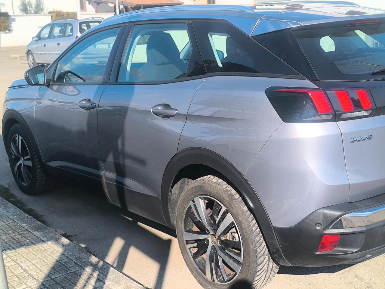 N2 PEUGEOT 3008 1.5 HDI AUTOMATICO GTLINE/SPORT