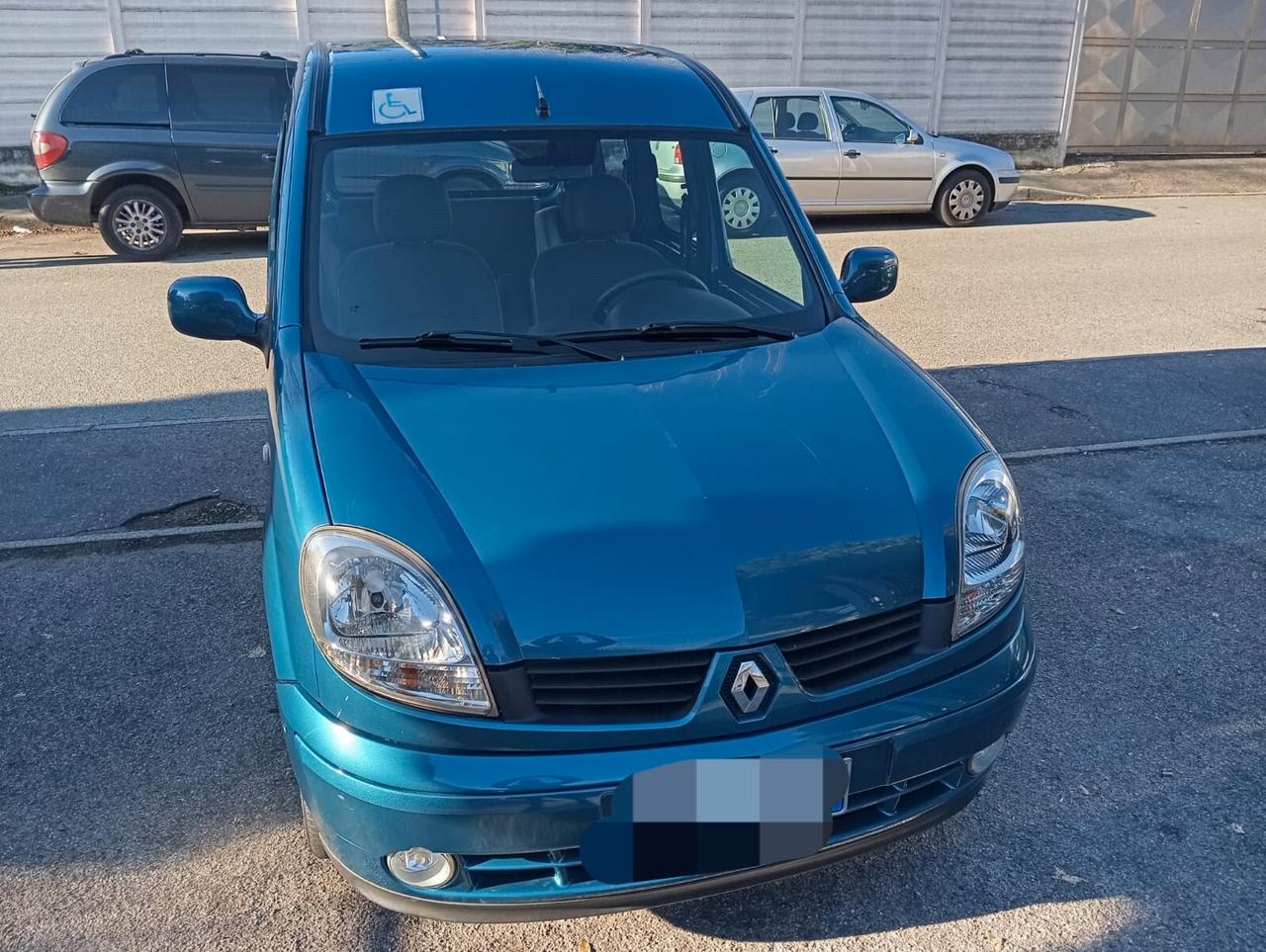 Renault Kangoo 1.2 16V 5p. Confort trasporto disabili