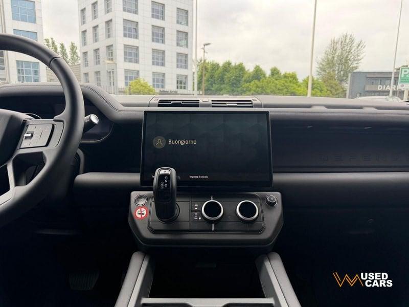 Land Rover Defender D200 AWD Auto 110 X-Dynamic SE