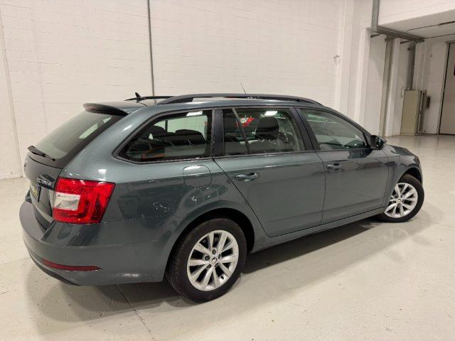 SKODA Octavia 1.6 TDI SCR 115 CV Wagon Executive