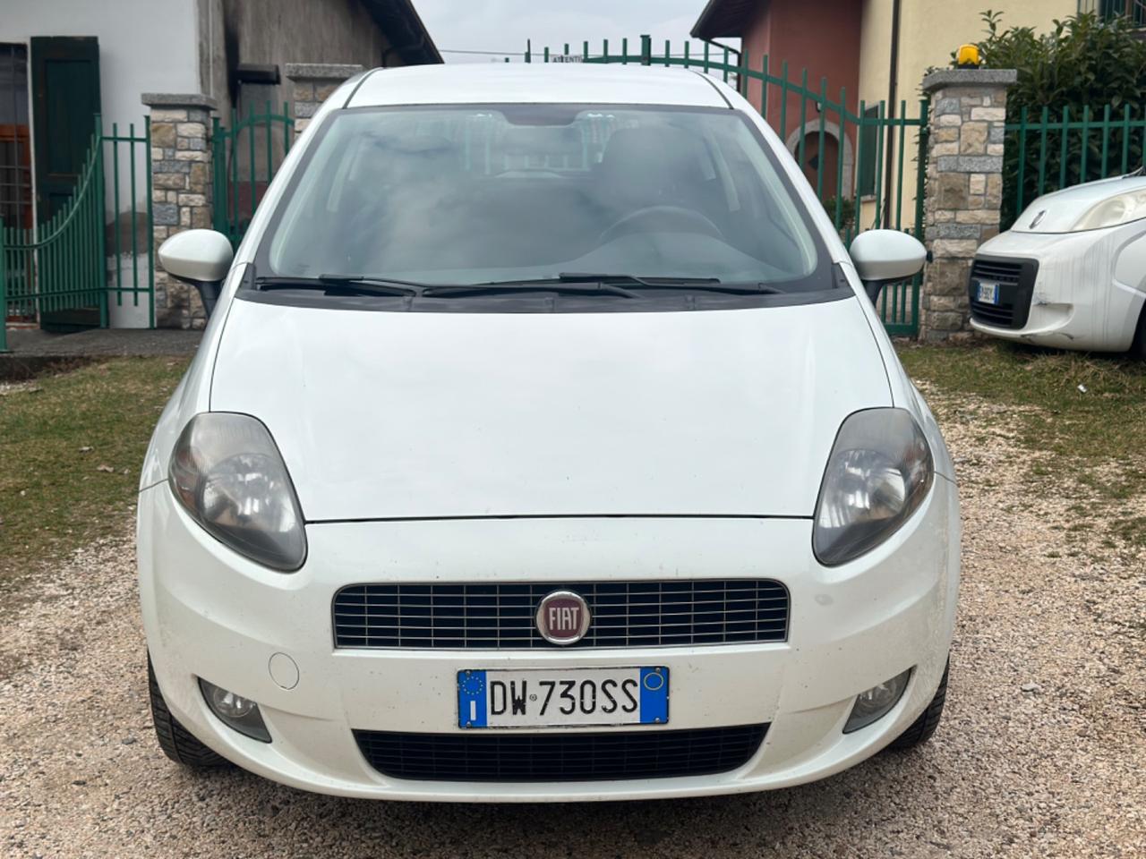 Fiat GRANDE PUNTO 1.4 DYNAMIC KMCERT