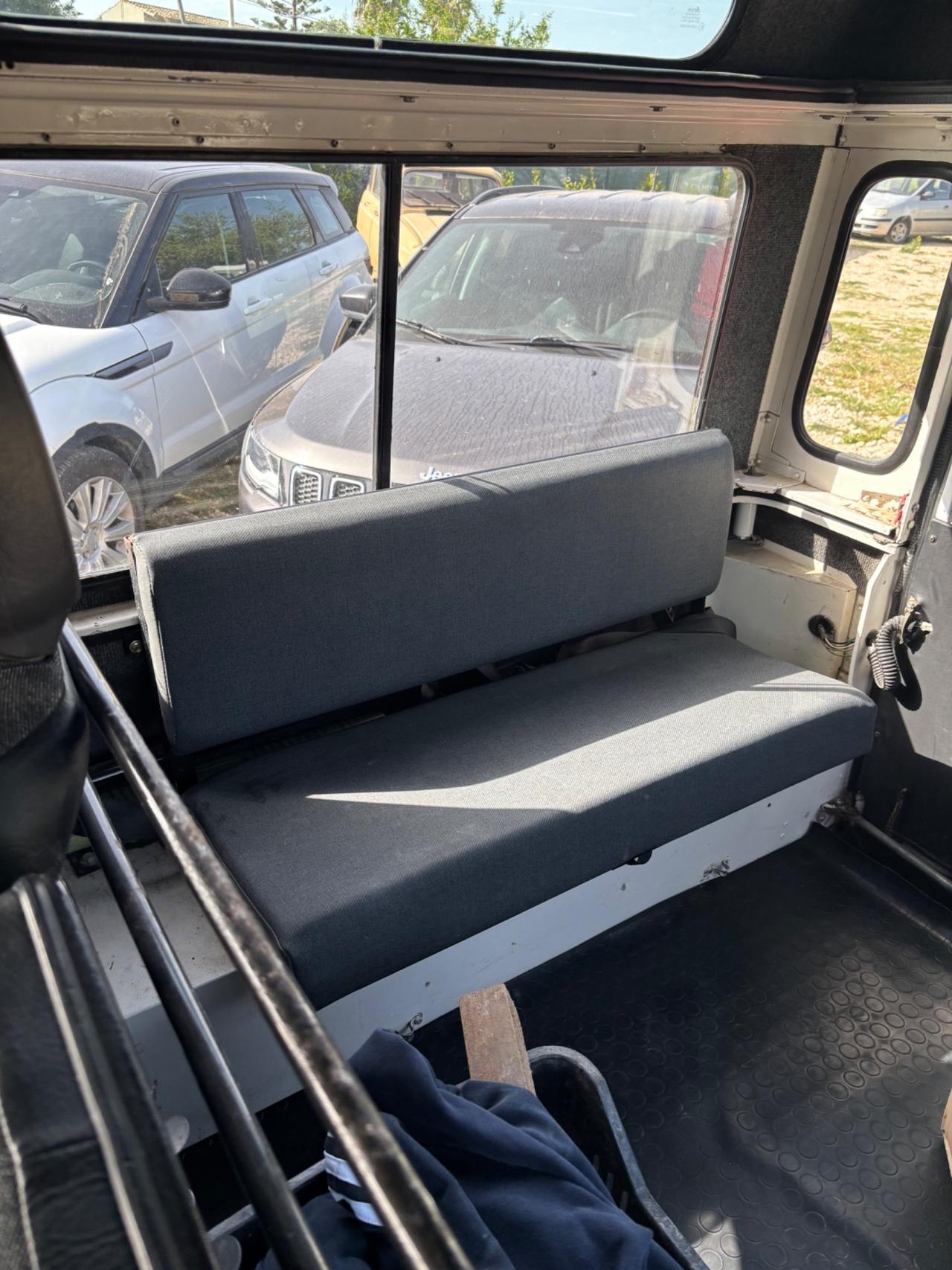 Land Rover Defender 90 diesel Hard-top