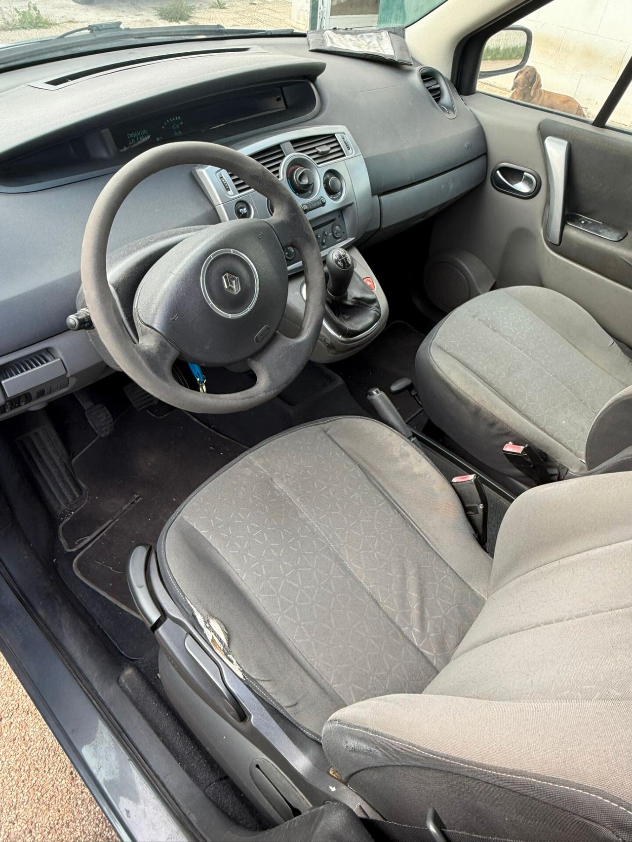 Renault Scenic 1.5 dCi/