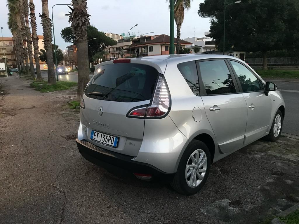 Renault Scenic Scénic XMod 1.5 dCi 95CV Limited auto pari al nuovo