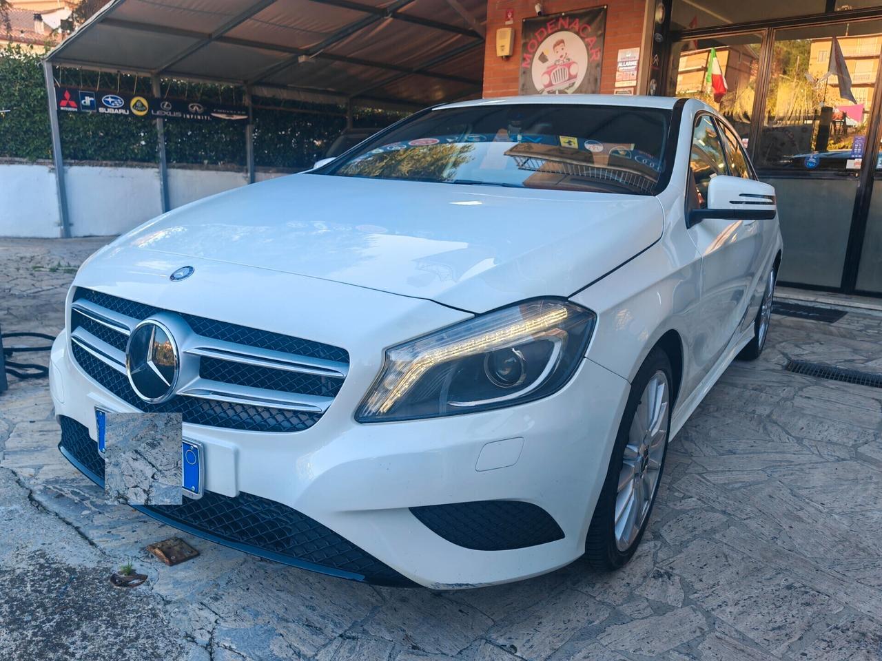 Mercedes-benz A 180 d Automatic Premium APPLE CARPLAY ANDROID AUTO