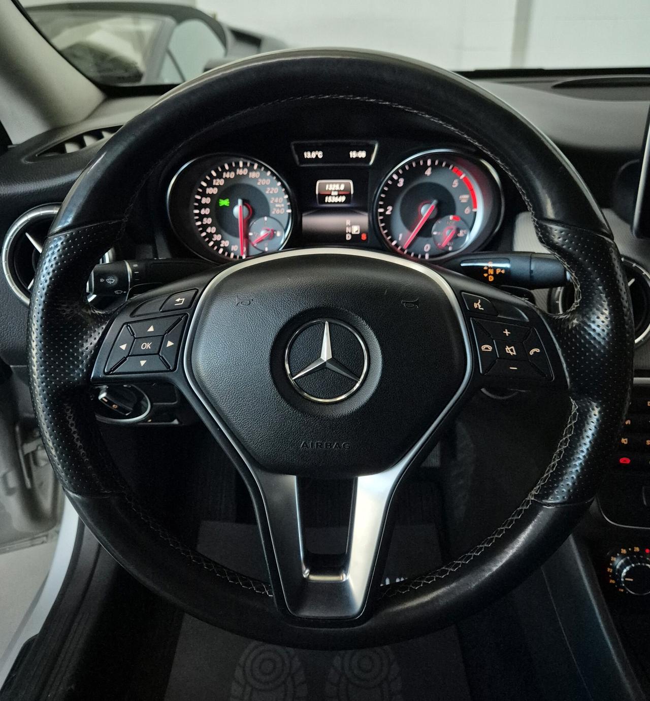 Mercedes-Benz CLA 220 CDI 170cv Automatica Navigatore motore revisionato