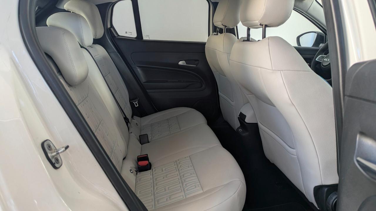Fiat 600 Hybrid 110 CV DCT MHEV La Prima