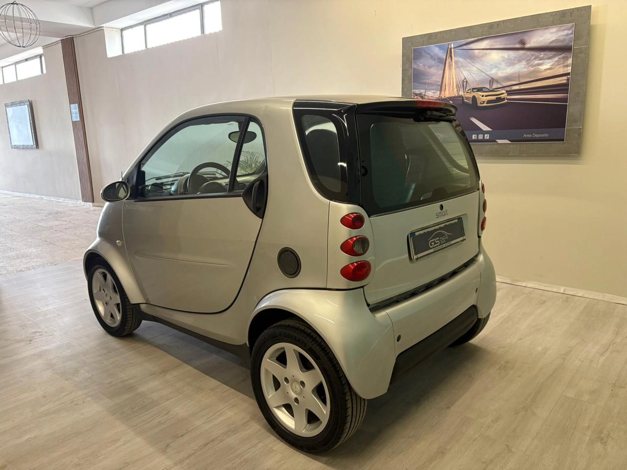 Smart fortwo 700cc 69cv Automatica