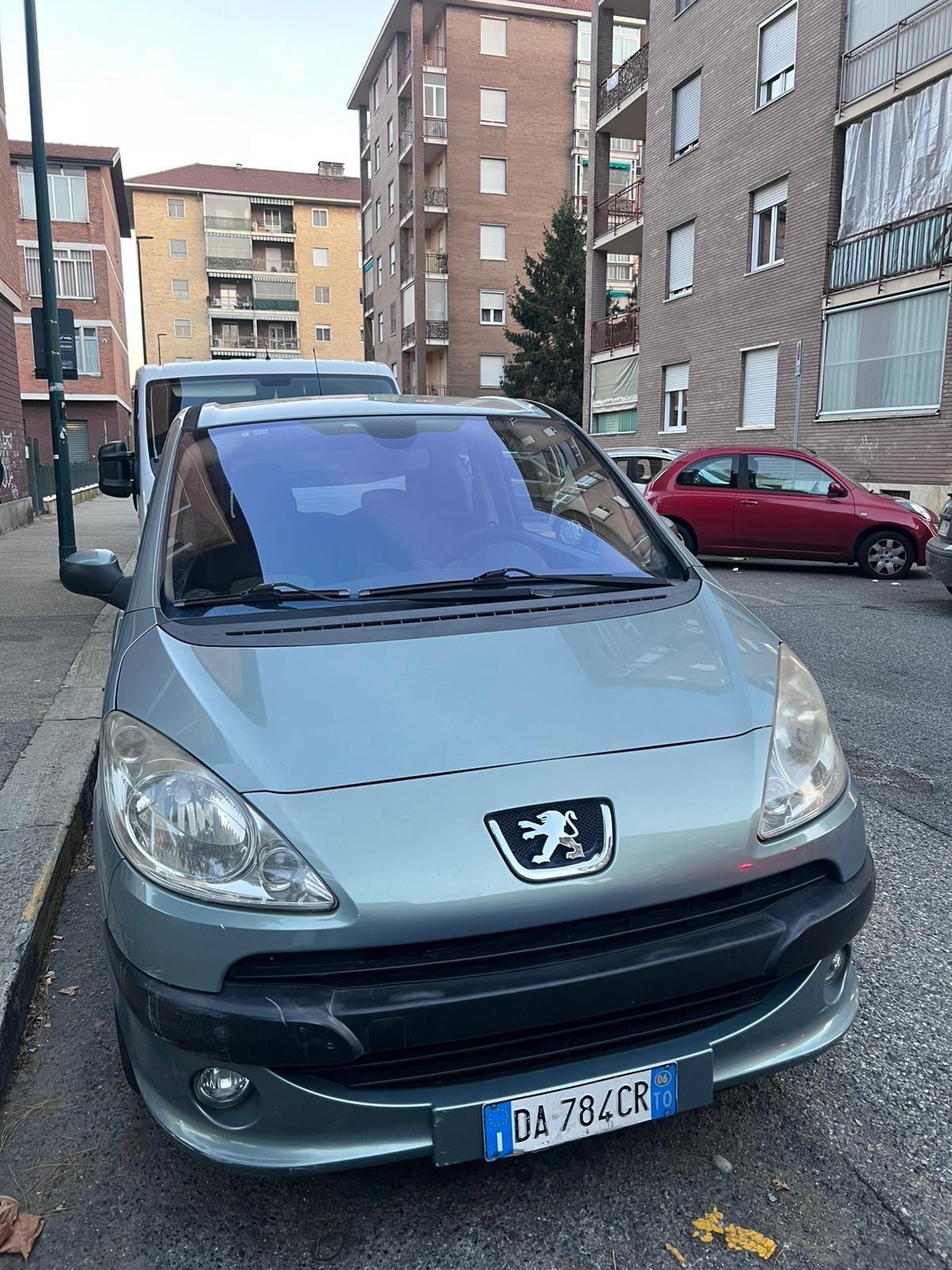 Peugeot 1007