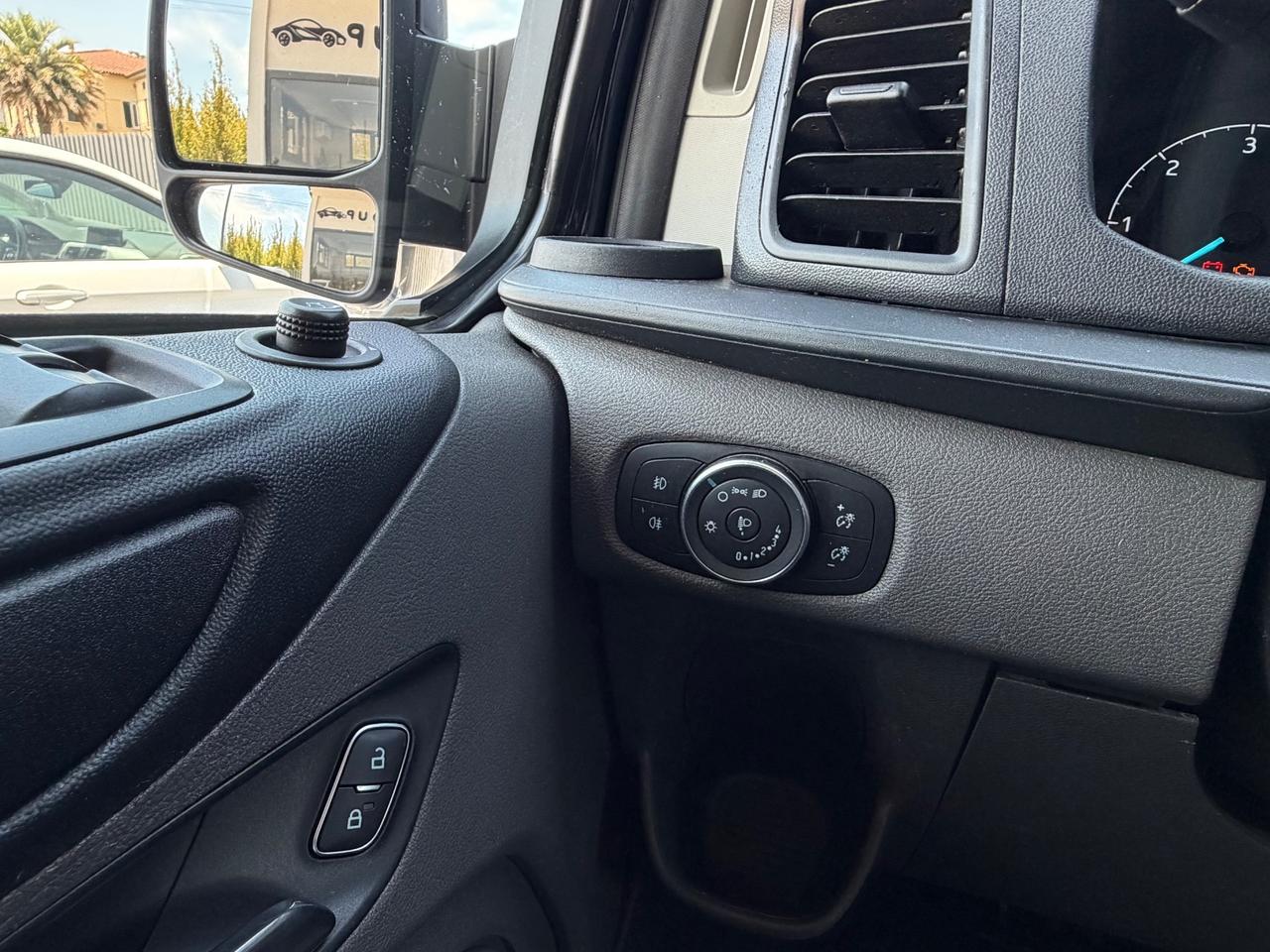 Ford Transit Custom 300 2.0 130 PL Titanium 6 posti iva