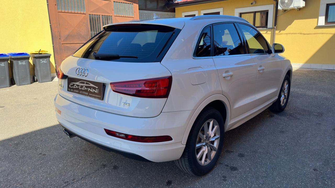 Audi Q3 2.0 TDI 120 CV Sport