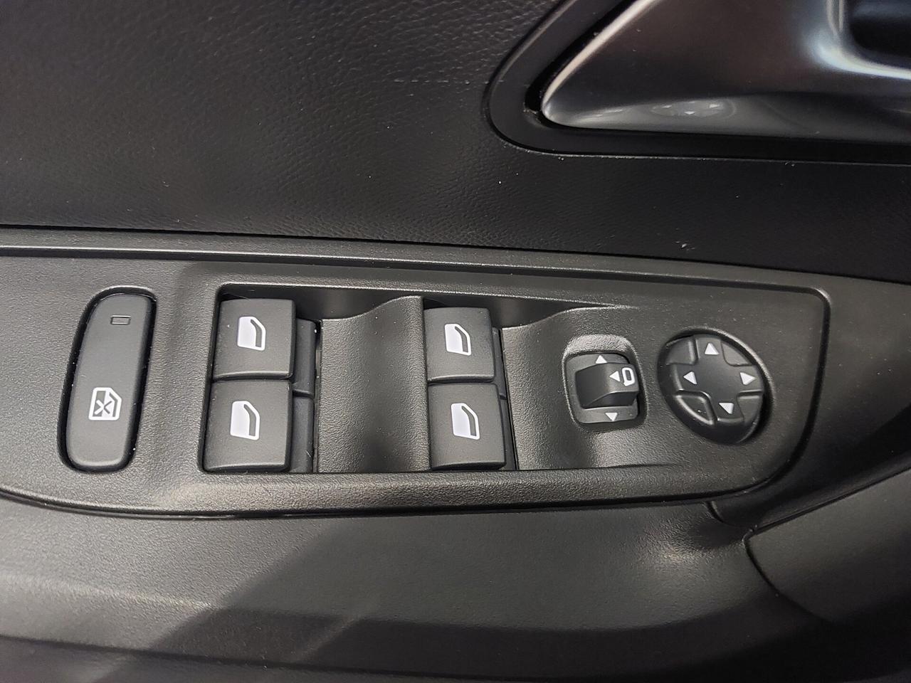 PEUGEOT 2008 2ª serie 2008 PureTech 130 S&S EA...