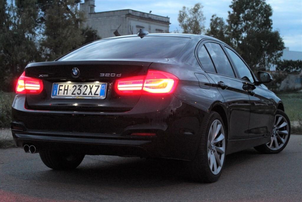 BMW 320d xDrive Aut.*TETTO *FULL LED *NAVI *CAMERA