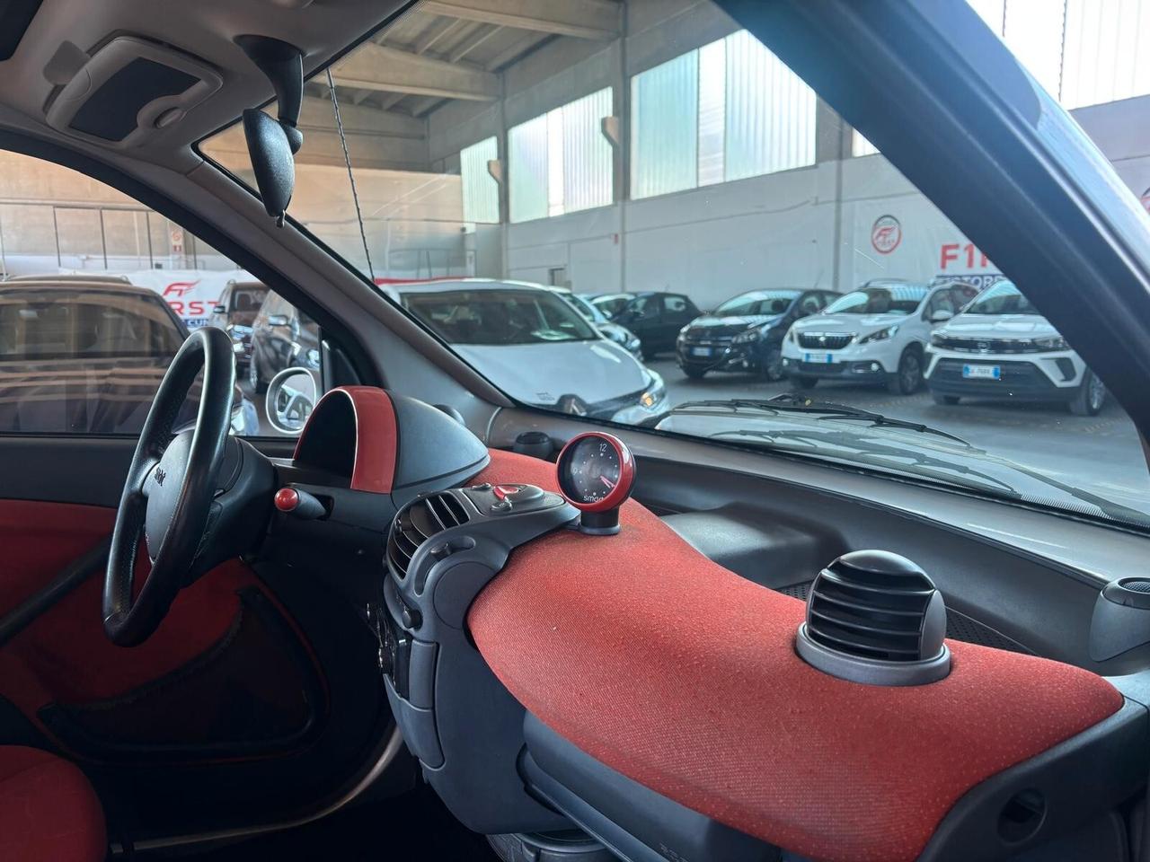 Smart ForTwo 700 coupé pure (45 kW)