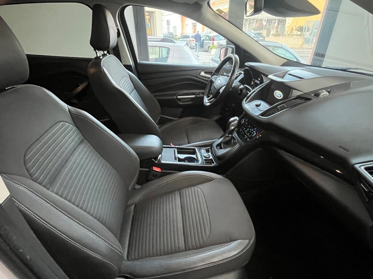 Ford Kuga 2.0 TDCI 150 CV S&S 4WD Powershift Titanium