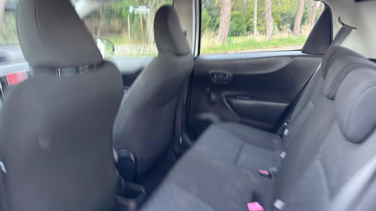 Toyota Yaris 1.0 5 porte