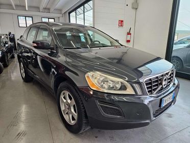 Volvo XC60 XC60 2.0 d4 (d3) Summum geartronic