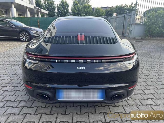 PORSCHE 911 Carrera