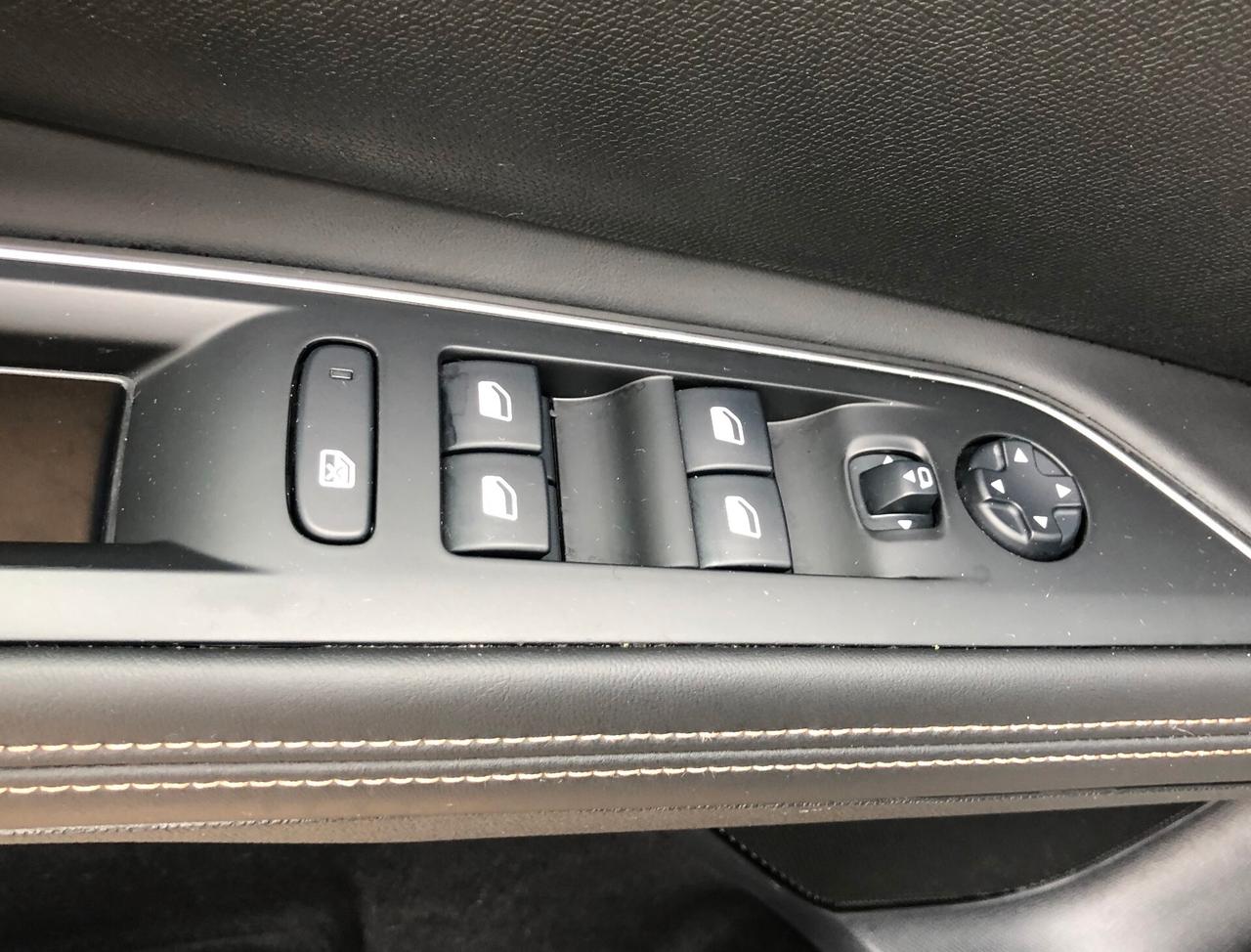 Peugeot 5008 BlueHDi 180 S&S EAT8 GT 7 posti