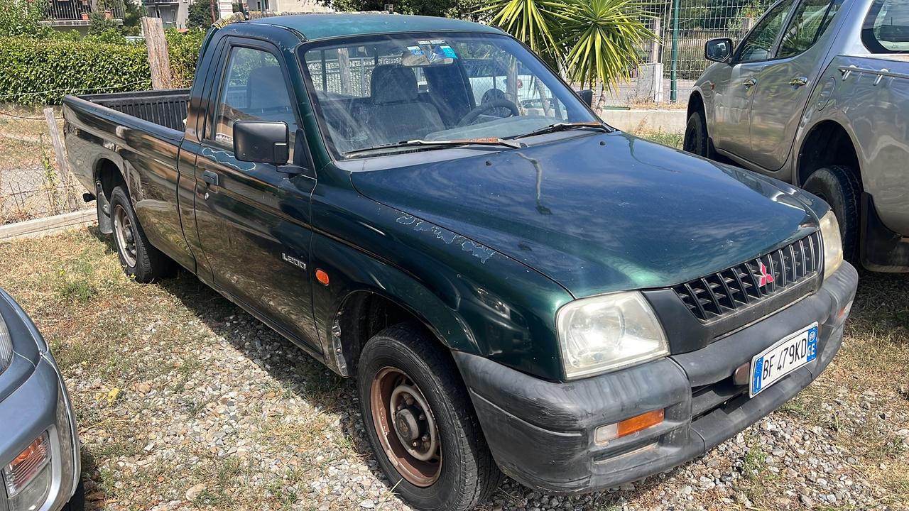 L200 2.5 tdi Pick up cassone lungo