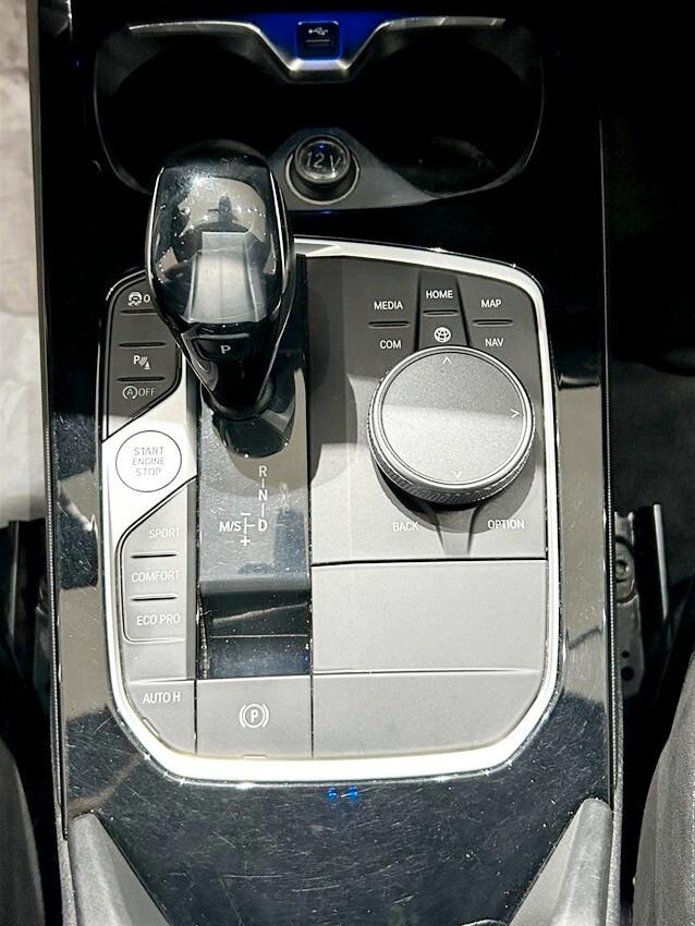 Bmw 116 116d 5p. Msport