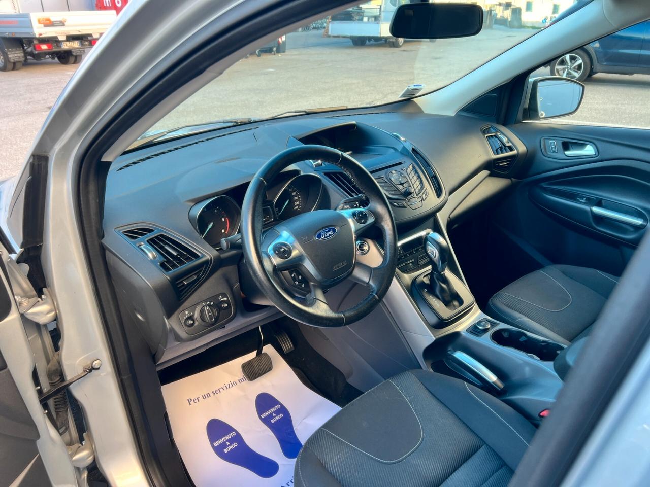 Ford Kuga 2.0 TDCI 140 CV 4WD Powershift Titanium